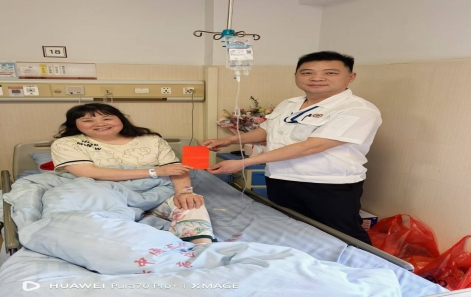 【员工关切】嘉善bevictor伟德工会探望慰问生病住院员工